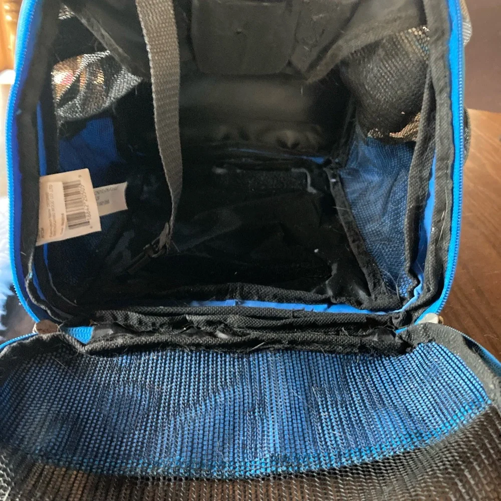 Small cat dog carrier nylon composite wood Sherpa inner base removable strap